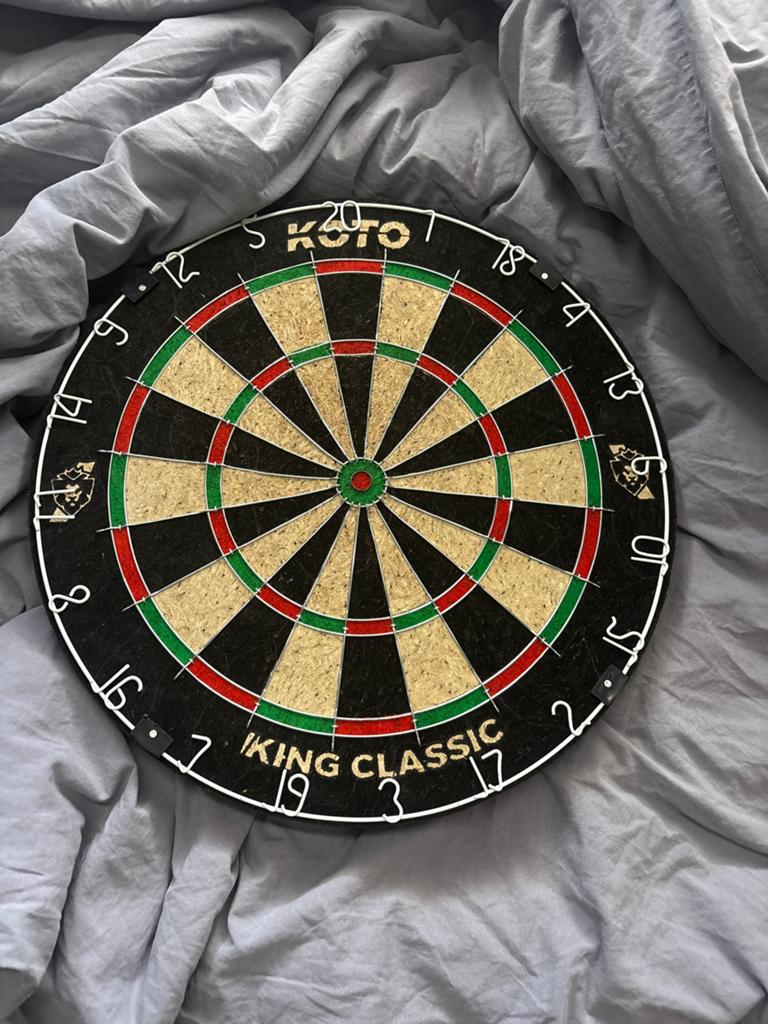 Koto King Classic Dartbord - gebruikt maar goed, Ophalen of Verzenden, Zo goed als nieuw, Dartbord