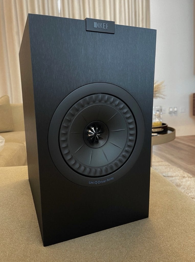 KEF Q350 Bookshelf Speakers | Black Oak | Set