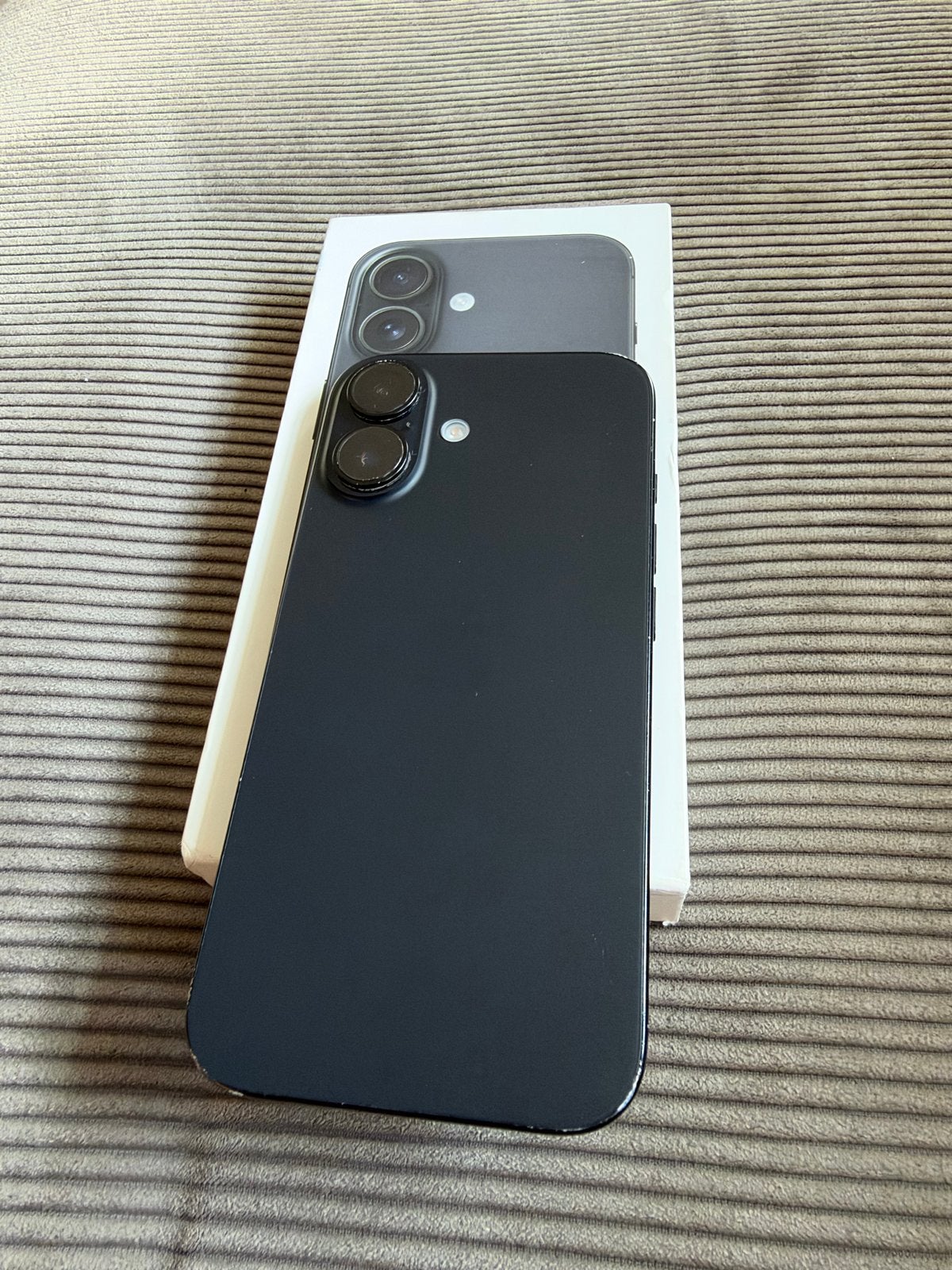 Foto 3 van iPhone 16 512 GB - Goede staat, 91% batterijconditie