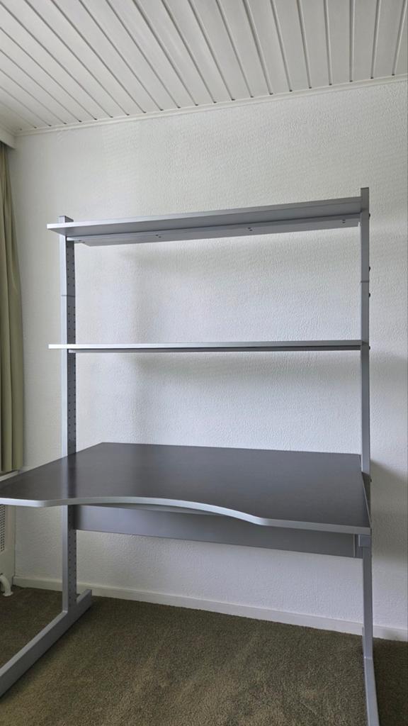 Ikea Verstelbaar Bureau met Opbergruimte, Ophalen, Zwart, Gebruikt, Spaanplaat of MDF
