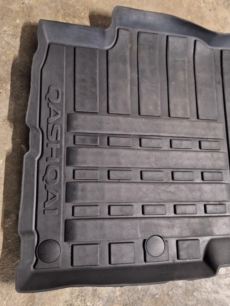 Automatten set, Rubber met opstaande rand Nissan Qashqai J11, Ophalen, Zo goed als nieuw