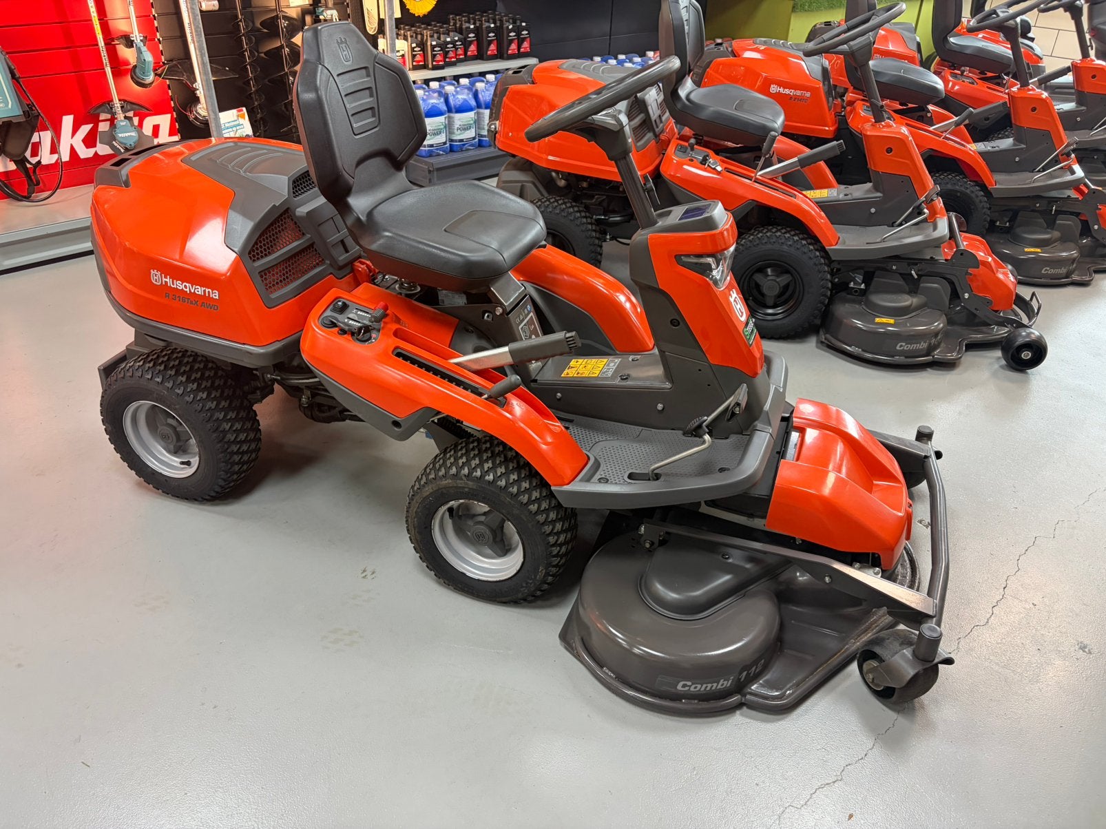 Husqvarna rider R316TSX awd, Ophalen, Zo goed als nieuw, Mulchfunctie, 120 cm of meer