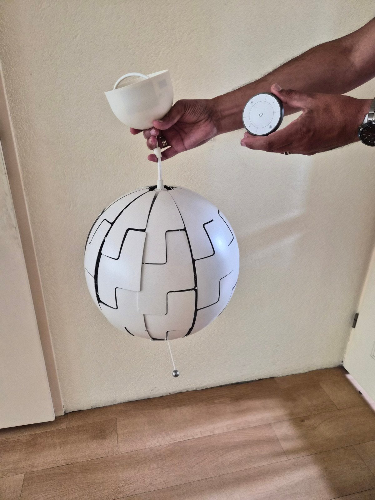 Ikea led (kleuren) hanglamp met afstandbediening, Huis en Inrichting, Ophalen
