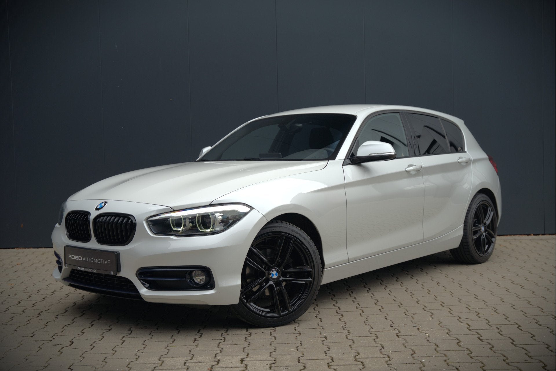 BMW 1-serie 118i Sport Line Edition | Stoelverwarming | Crui, Auto's, BMW, Gebruikt, Automatische klimaatregeling, Wit, Origineel Nederlands