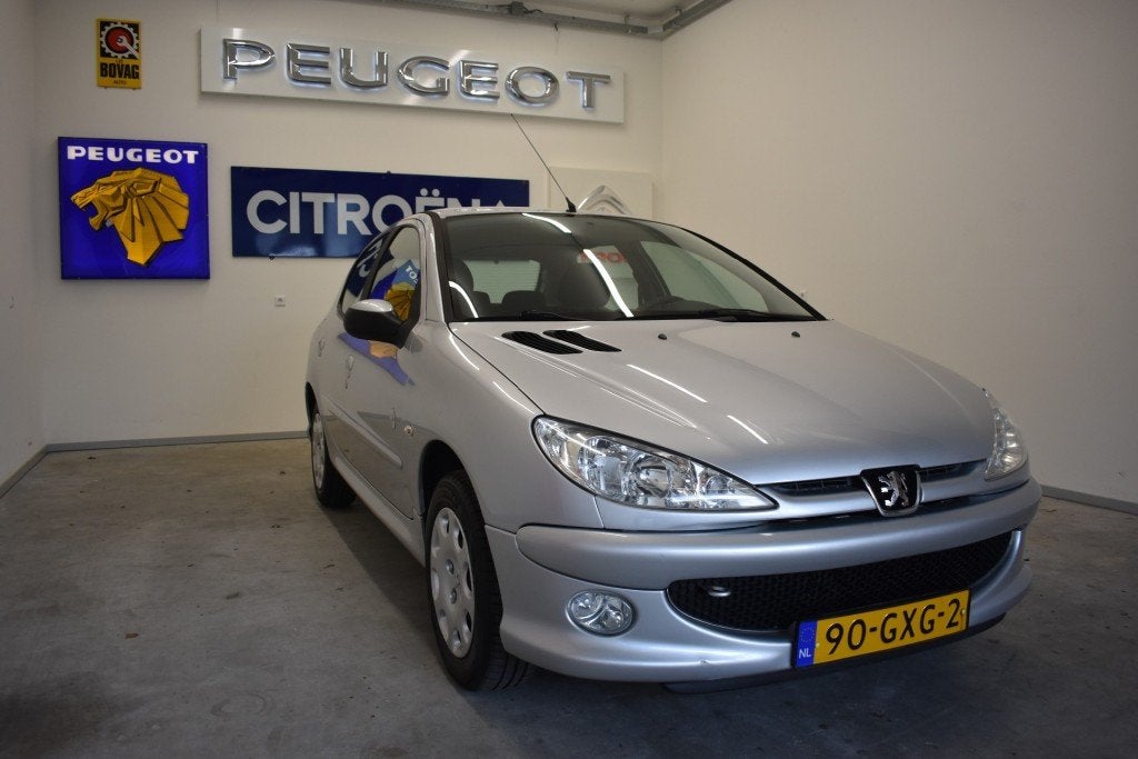 Peugeot 206 1.4 Generation 5 deurs 28.000 Km. uniek! 1e eig., Auto's, Peugeot, Voorwielaandrijving, 4 cilinders, Met garantie (alle)