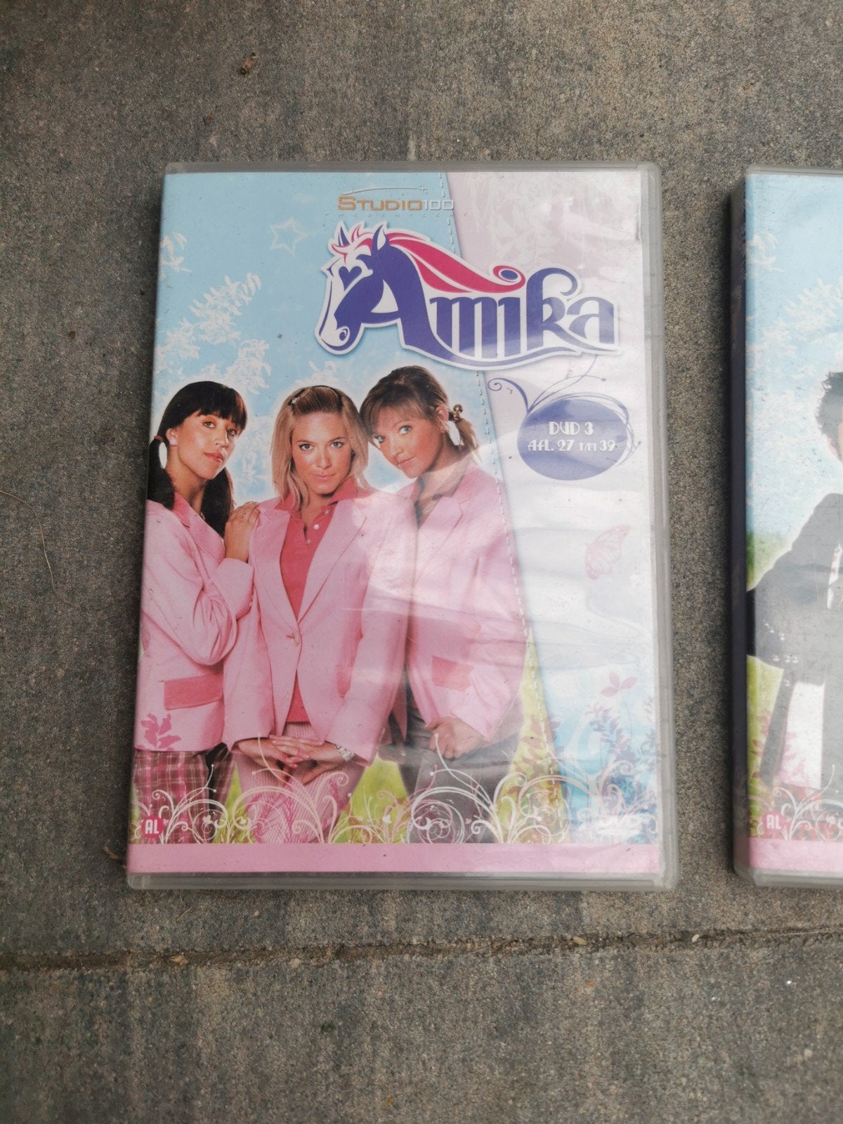 Amika DVD's - Deel 3 en 4, Alle leeftijden, Ophalen of Verzenden, Gebruikt, Film