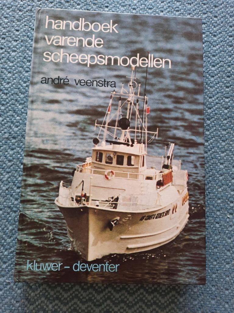 Handboek Varende Scheepsmodellen - André Veenstra, Boeken, Techniek, Zo goed als nieuw, Overige onderwerpen, Ophalen of Verzenden