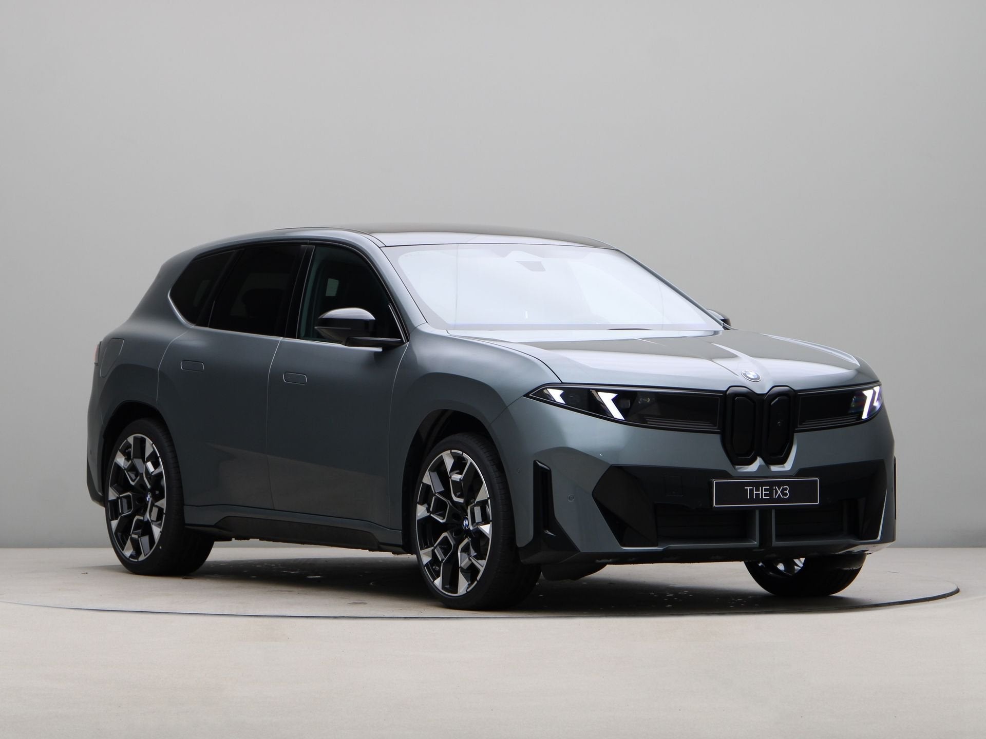 BMW iX3 40 eDrive 83 kWh (bj 2026, automaat), Auto's, Automaat, Achterwielaandrijving, Zwart, 320 pk