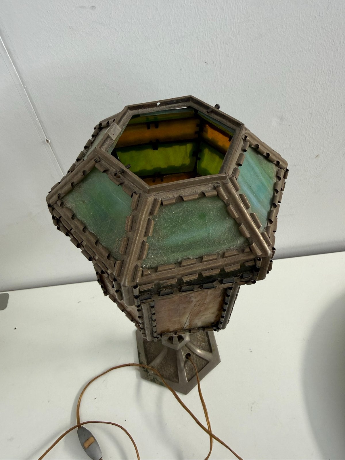 Antieke Tiffany-stijl tafellamp met gebrandschilderd glas, Antiek en Kunst, Ophalen of Verzenden