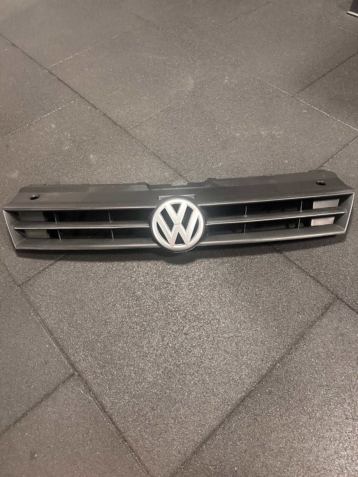 Polo 6r 6c grill met logo, Ophalen, Nieuw, Bumper