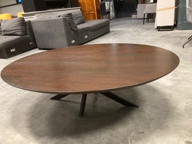 salontafel  bruin ovaal zwart metalen poot 140 x 100 cm, Ophalen, 100 tot 150 cm, 50 tot 100 cm, Zo goed als nieuw
