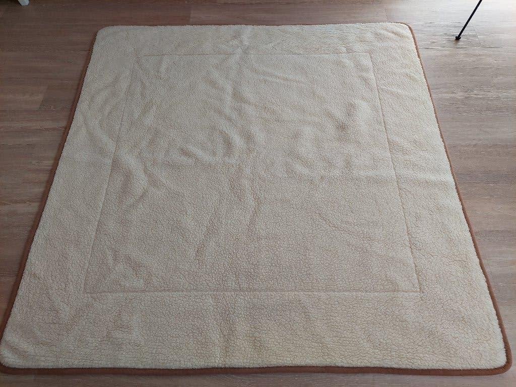 Deken 190 x190 cm. 100% scheerwol, 190 cm, Wol, Ophalen of Verzenden, Zo goed als nieuw