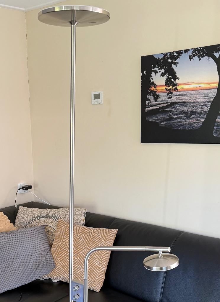 vloerlamp isjakt met leeslamp dimbaar, Ophalen, Zo goed als nieuw, Metaal, Modern