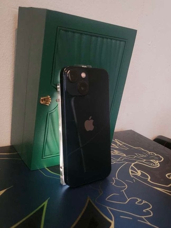 Foto 5 van iPhone 13 mini met nieuw scherm en batterij