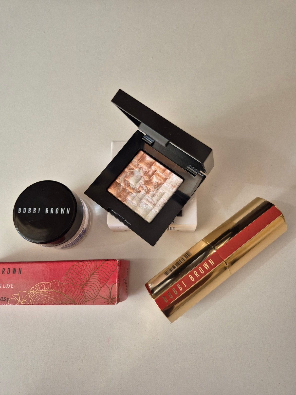 Bobbi brown highlighter vitamin face base luxe lipstick, Verzenden, Nieuw, Overige kleuren, Gehele gezicht