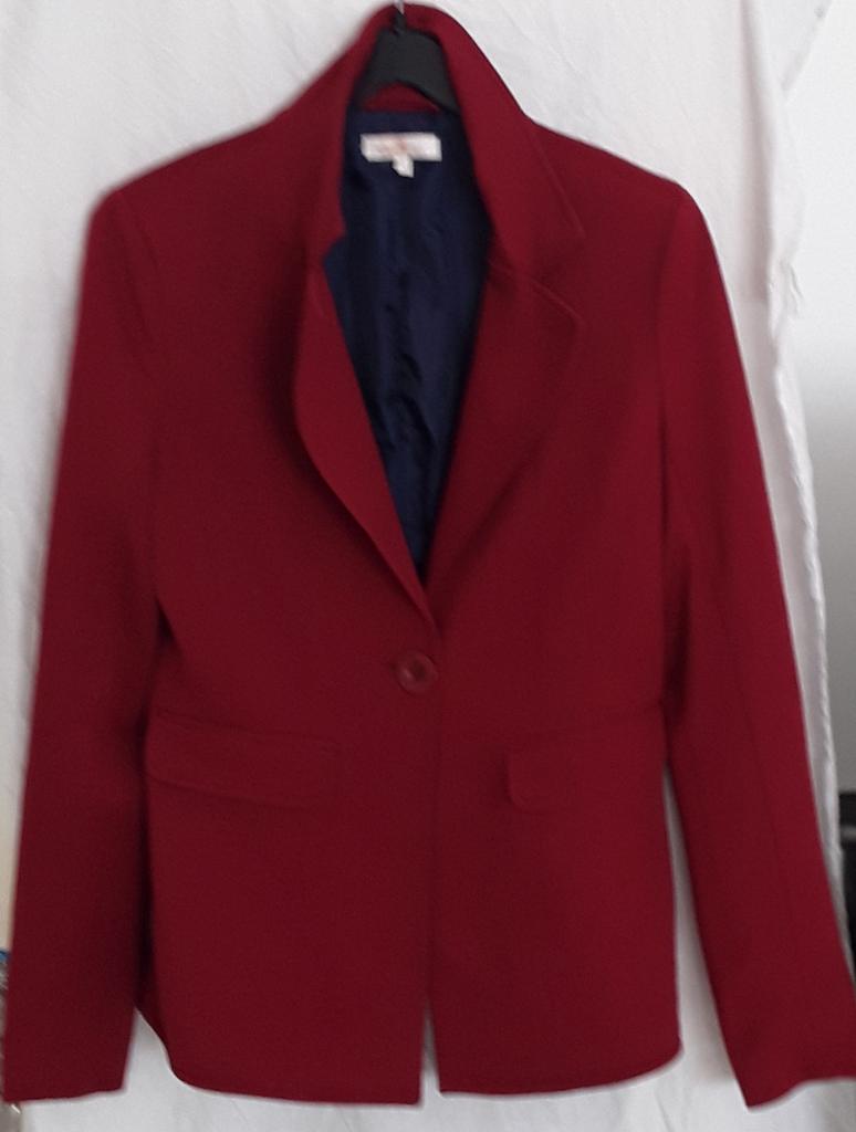 Dames blazer van Sensation
Maat L, Sensation, Maat 42/44 (L), Ophalen of Verzenden, Jasje