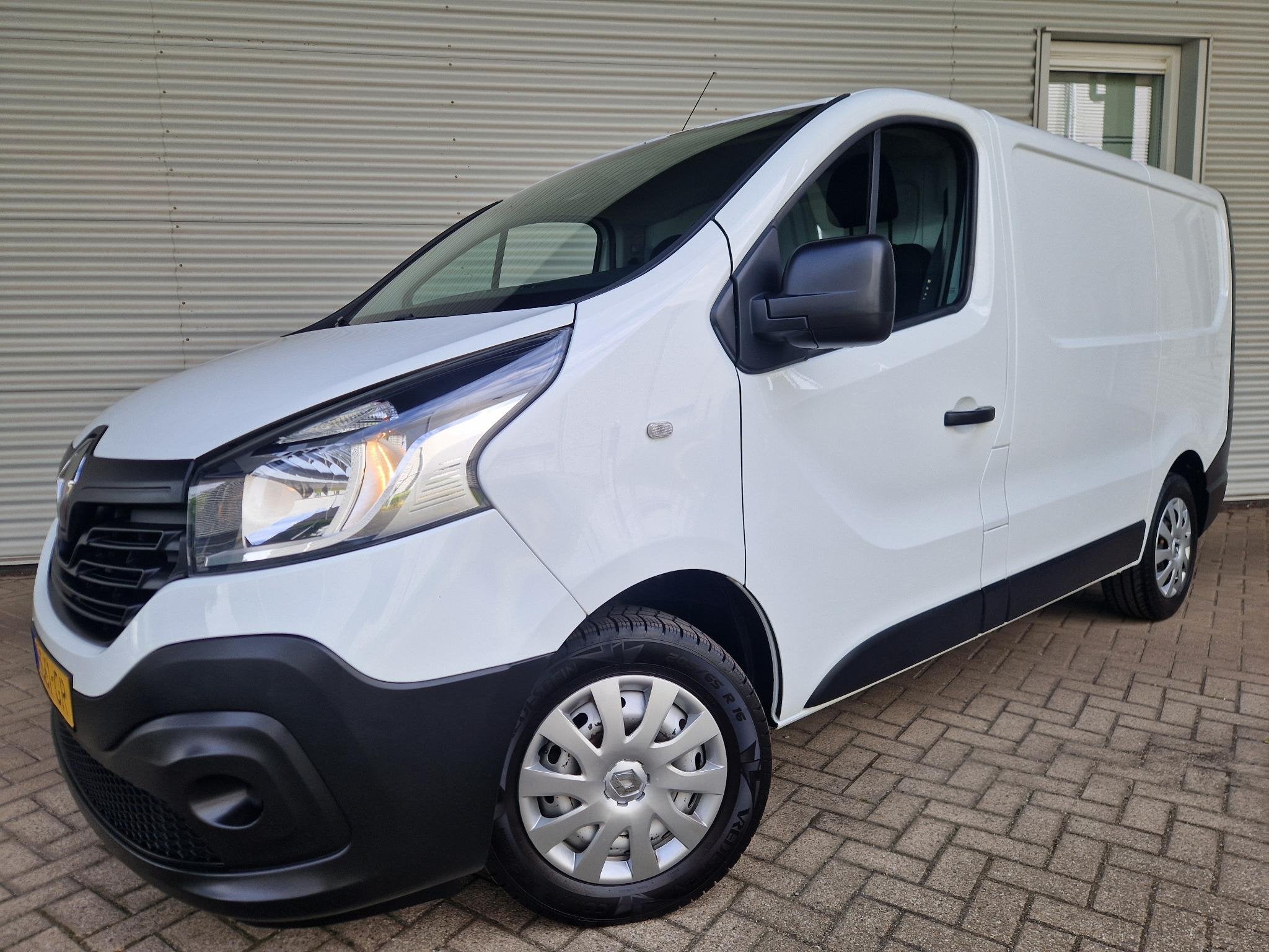 Renault Trafic 1.6 dCi T29 L1H1 Comfort Energy, Voorwielaandrijving, Gebruikt, Euro 6, 2000 kg