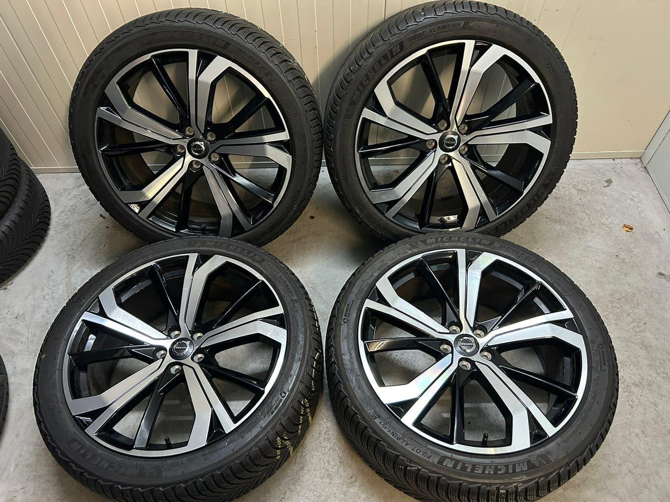 Originele Volvo XC60 21 inch Michelin winter 2024 ZGAN DEMO, Auto-onderdelen, Ophalen, Gebruikt, 255 mm, Banden en Velgen