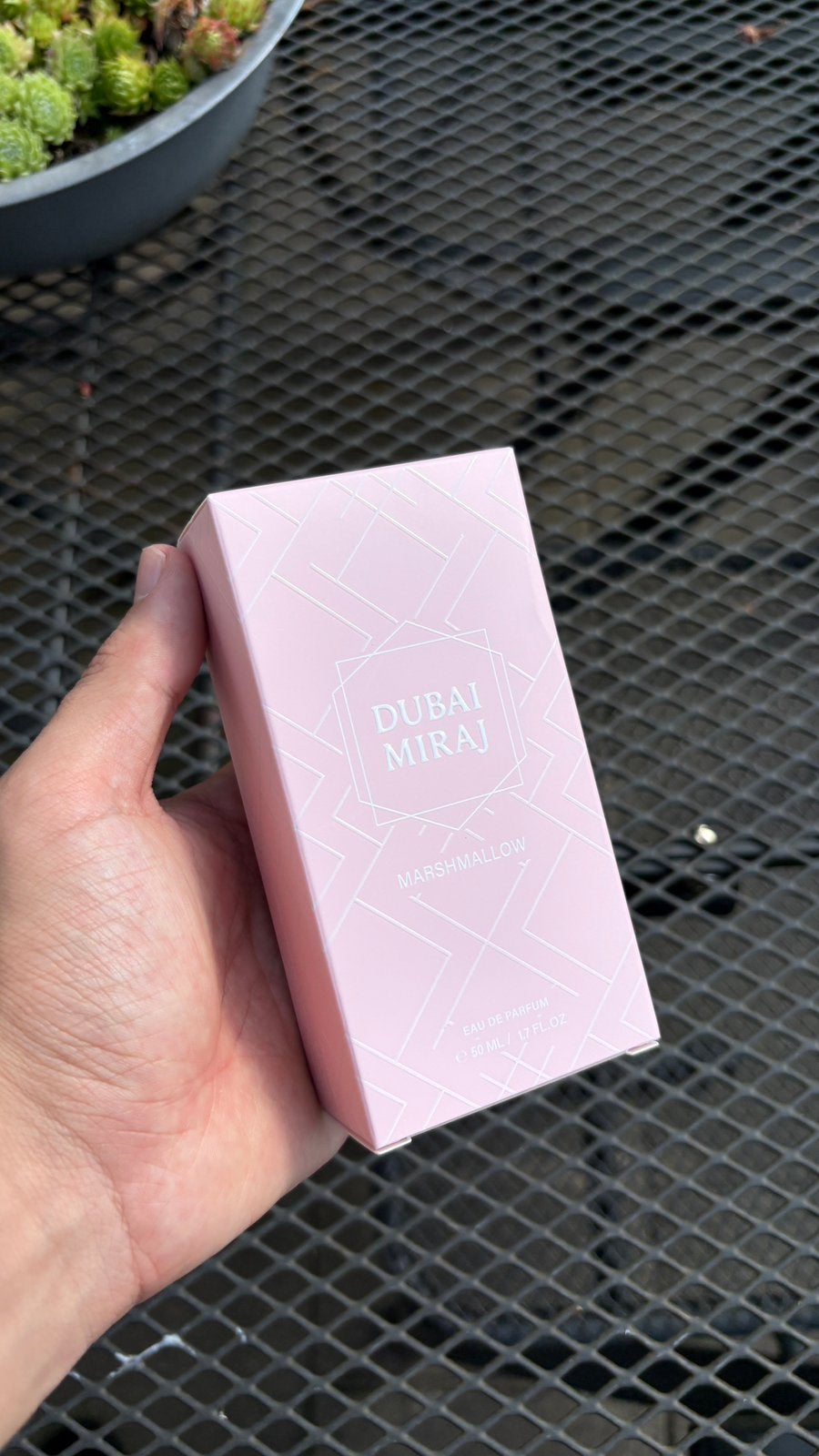 Dubai Miraj Marshmallow Eau de Parfum 50 ml, Sieraden, Tassen en Uiterlijk, Uiterlijk | Parfum, Ophalen of Verzenden, Nieuw