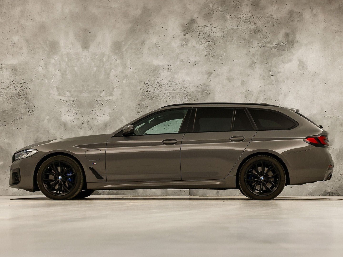 BMW 5 Serie 530e M Sport High Executive 293Pk FULL OPTION (P, Automaat, Gebruikt, 4 cilinders, Adaptive Cruise Control