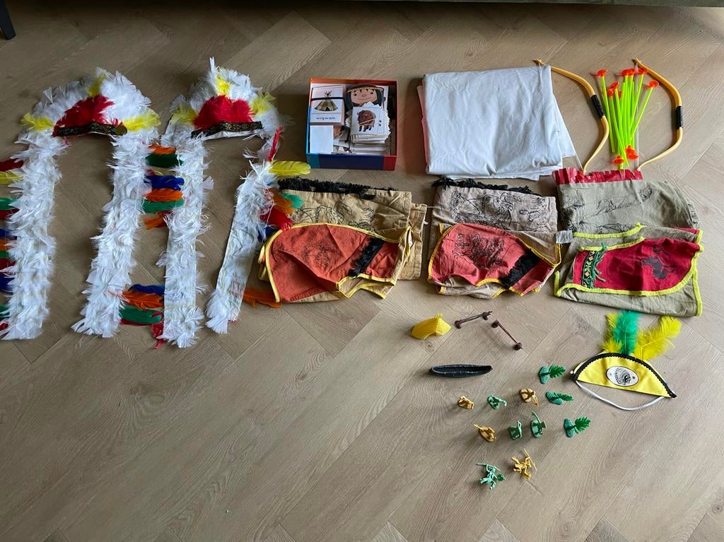 Groot Indianen Pakket - Groep 1 en 2, Kinderen en Baby's, Carnavalskleding en Verkleedspullen, Ophalen of Verzenden, Gebruikt