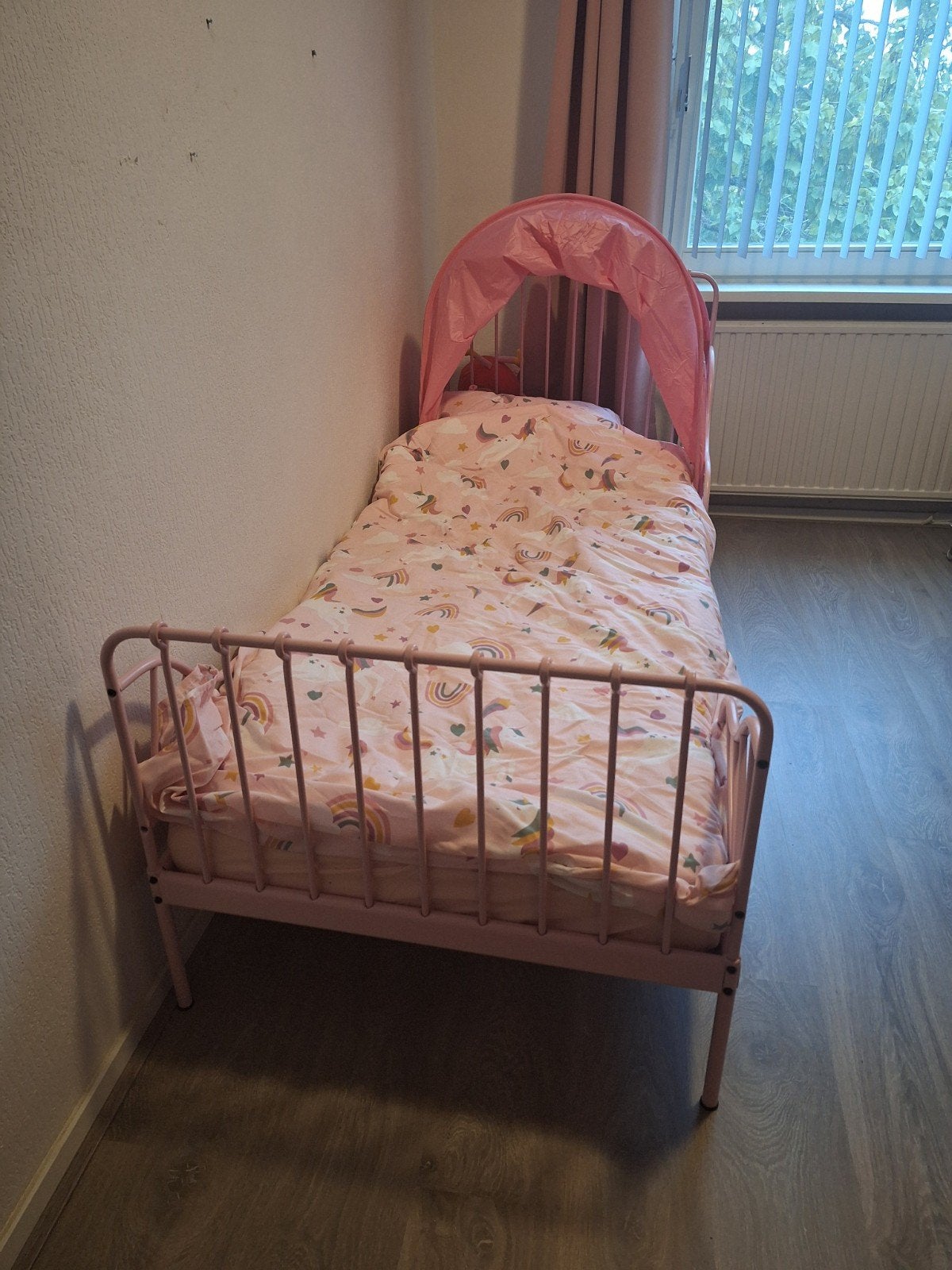 Kinderbed roze, Ophalen, 85 tot 100 cm, Zo goed als nieuw, Matras