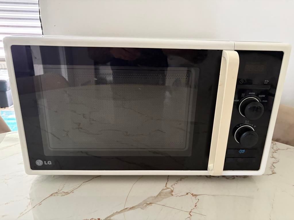 LG magnetron, Ophalen of Verzenden, Zo goed als nieuw