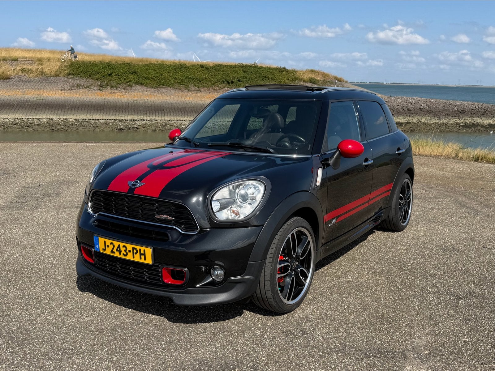 MINI Countryman 1.6 Cooper S Chilli JCW BODYKIT FWD, Leder en Stof, Zwart, Handgeschakeld, Particulier