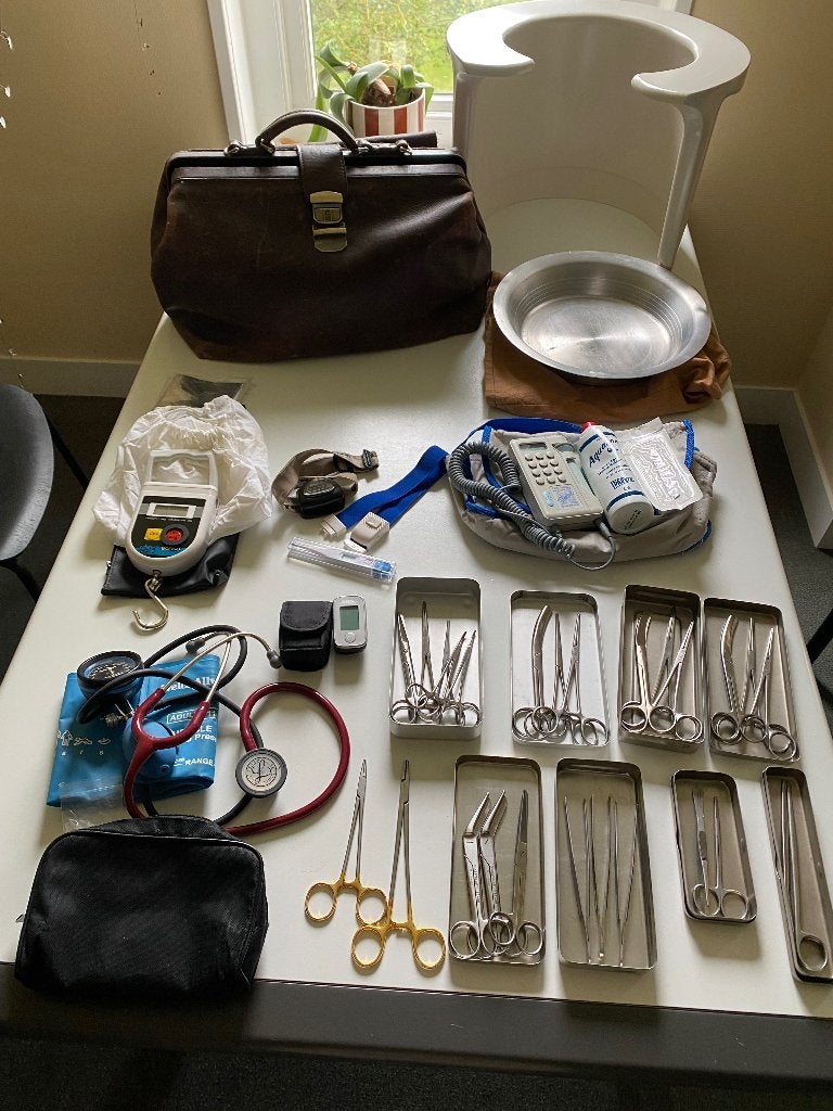 Verlostas met inhoud (instrumenten, baarkruk, etc.), Ophalen, Gebruikt