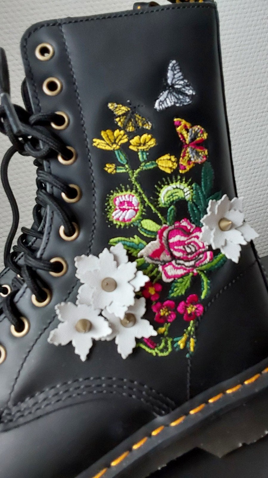 Nieuwe Dr. Martens 1490 Bloom laarzen maat 39, Kleding | Dames, Hoge laarzen, Zwart, Nieuw, Ophalen of Verzenden