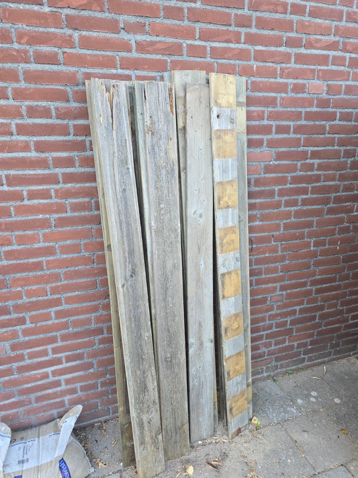 Oude schuttingplanken, Ophalen, Minder dan 3 meter, Hout, 1 tot 2 meter