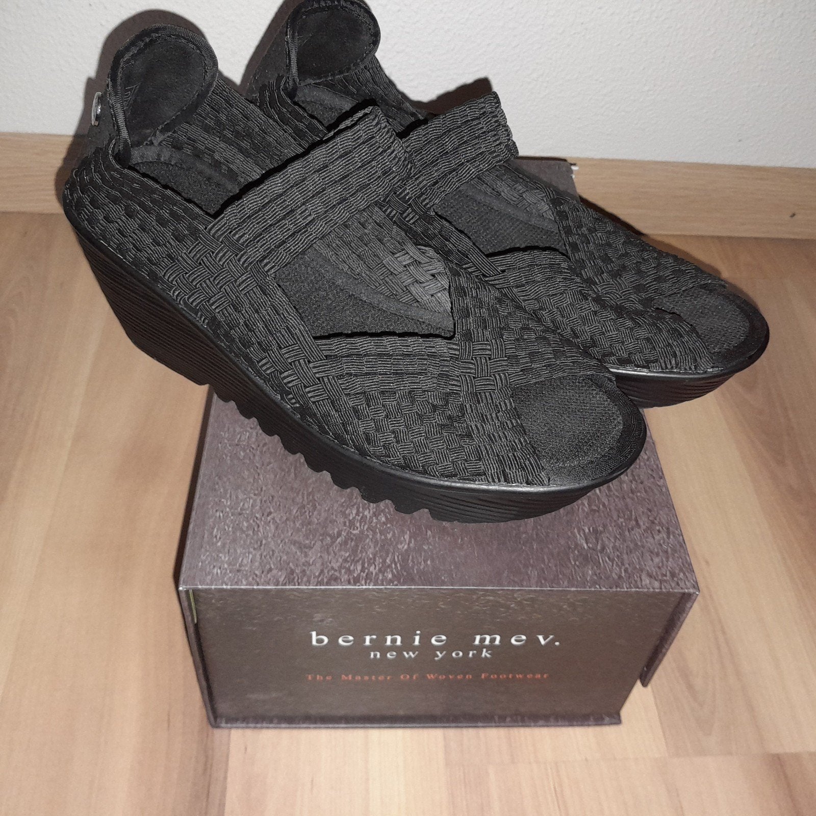 Nieuw in doos: Bernie mev schoenen Mast 38, Schoenen met lage hakken, Zwart, Nieuw, Ophalen of Verzenden