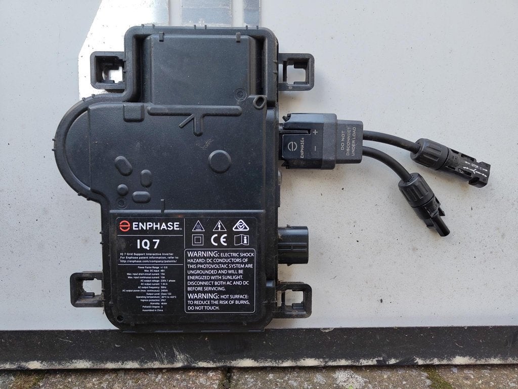 Enphase IQ7+, Ophalen of Verzenden, Gebruikt, Overige typen, 200 wattpiek of meer