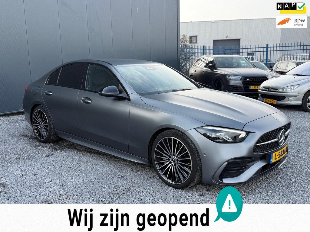 Mercedes-Benz C-klasse 180 AMG Line AMG!NIGHT!SFEER!MAT!, Auto's, Mercedes-Benz, Automaat, 1800 kg, 4 cilinders, Bedrijf