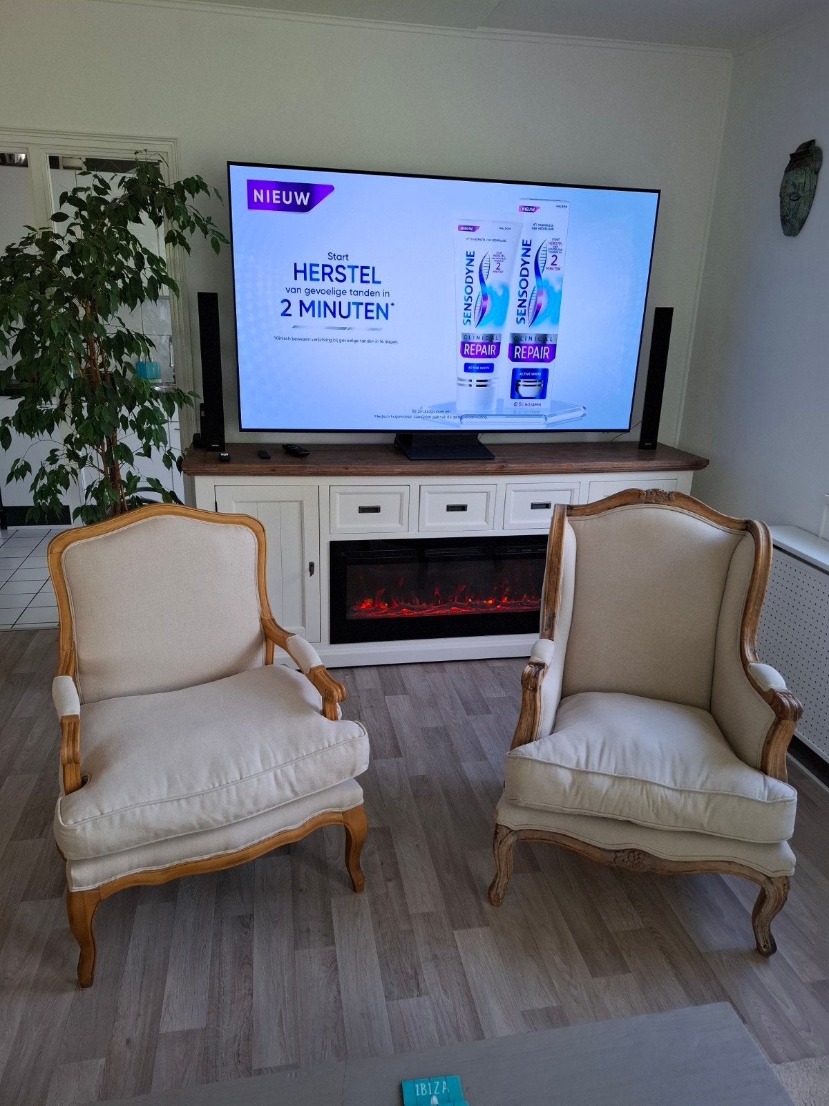 Twee prachtige fauteuils., Ophalen