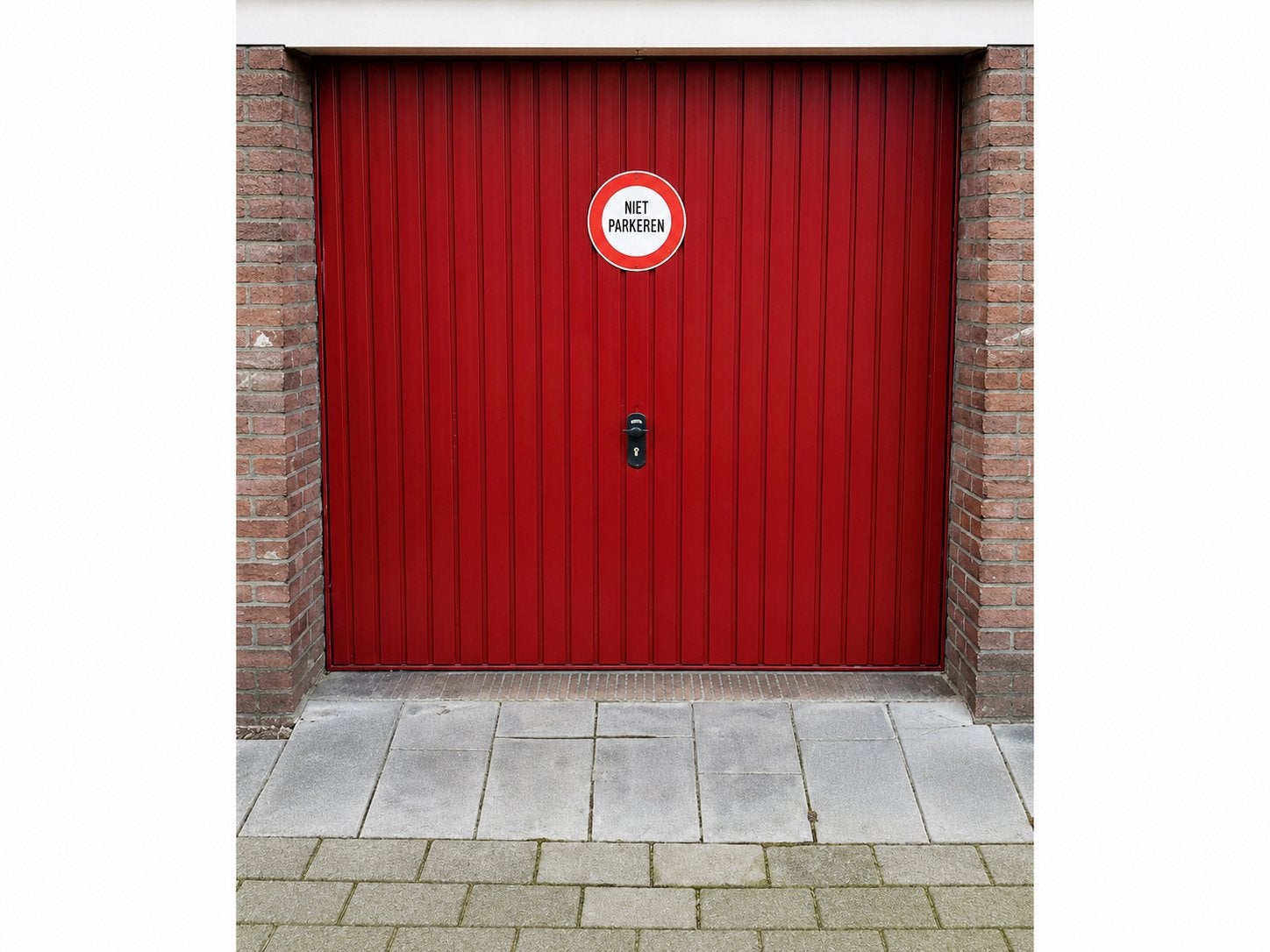 Nette en droge garagebox te huur – Dordrecht – 13 m²