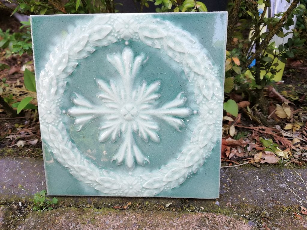 44 prachtige grijzig groene art nouveau wandtegels 15x15cm, Antiek en Kunst, Ophalen