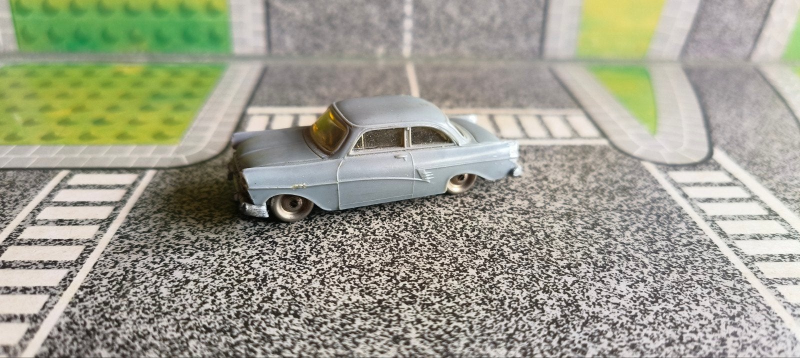 Oude Lego Ford Taunus 17M Deluxe., Hobby en Vrije tijd, Modelauto's | 1:87, Verzenden, Gebruikt, Auto, Overige merken