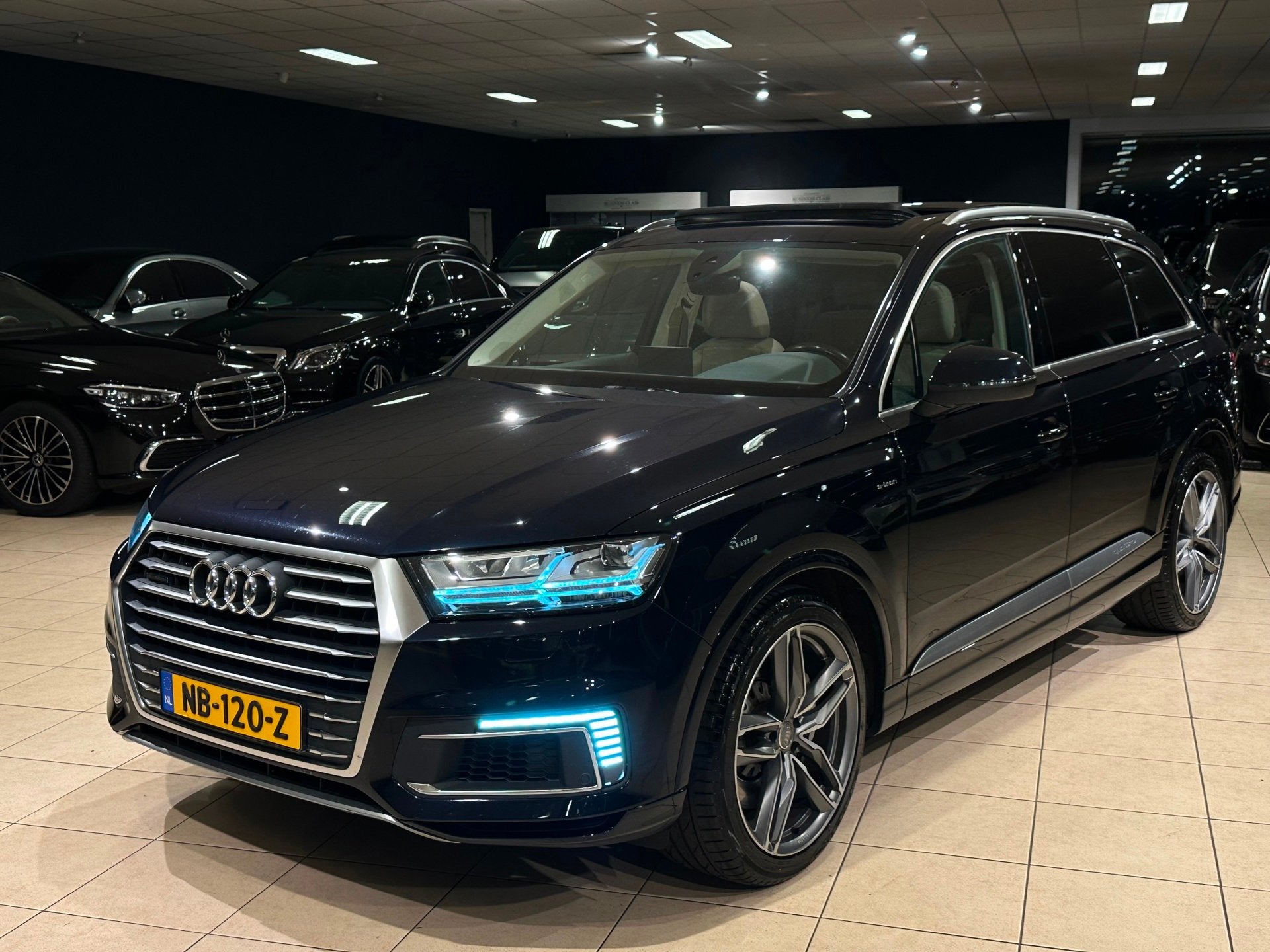 Audi Q7 3.0 TDI e-tron Quattro/TREKHAAK/PANO/MEMORY/BOSE/TOP, Auto's, Audi, Automaat, Gebruikt, 2420 kg, Bedrijf