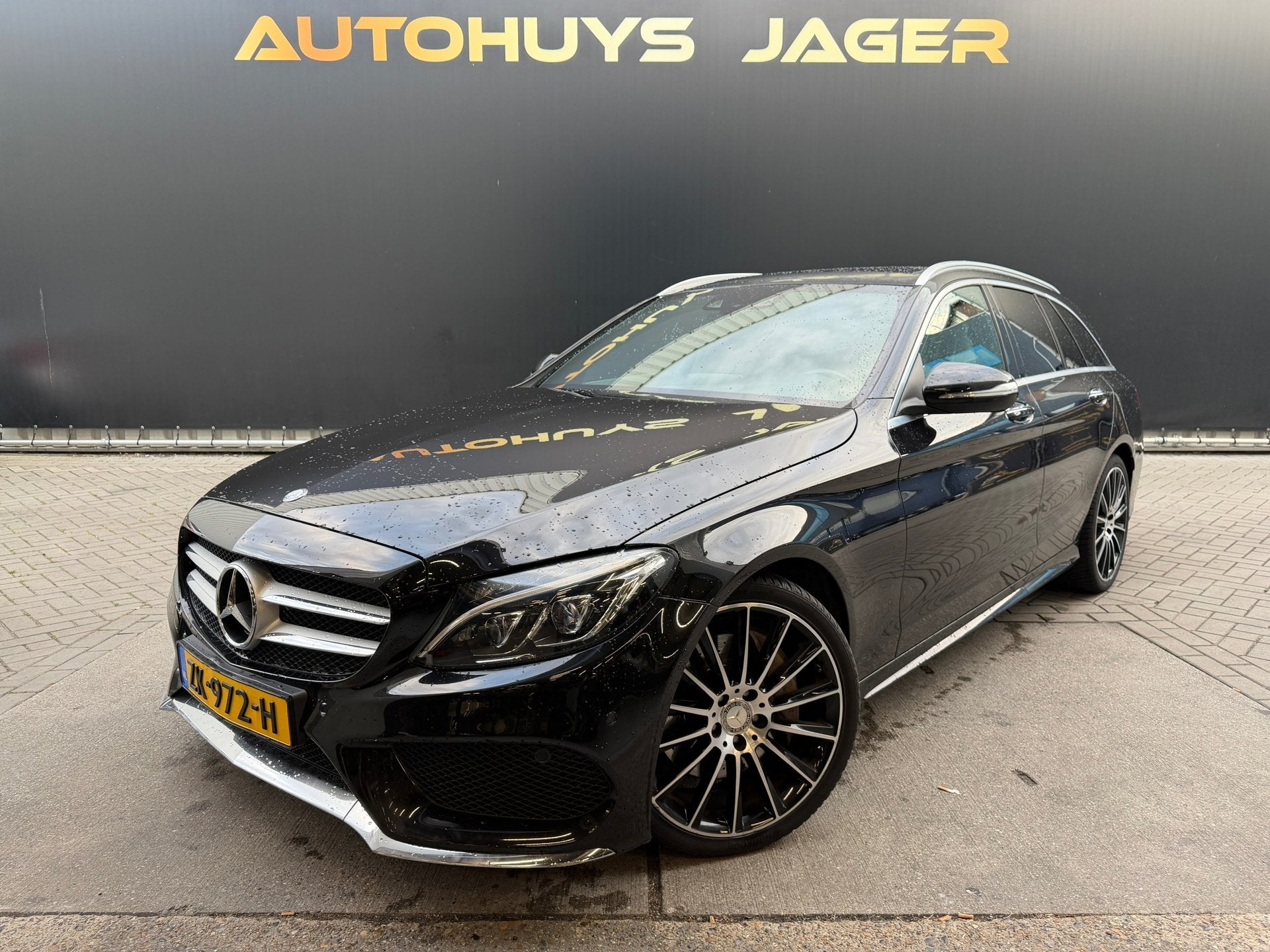 Mercedes-Benz C-klasse Estate 250 AMG Line - Pano Burmester, Automaat, Achterwielaandrijving, 4 cilinders, Zwart