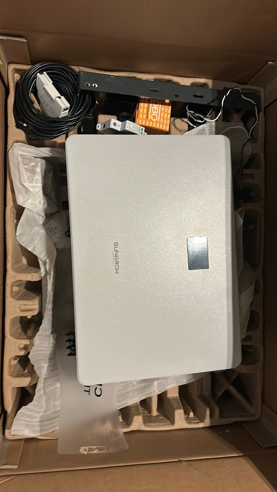 Sungrow SH6.0RS — Hybr 1-fase omvormer (PV + batterij) | 6kW, Doe-het-zelf en Verbouw, Zonnepanelen en Toebehoren, Ophalen, Nieuw