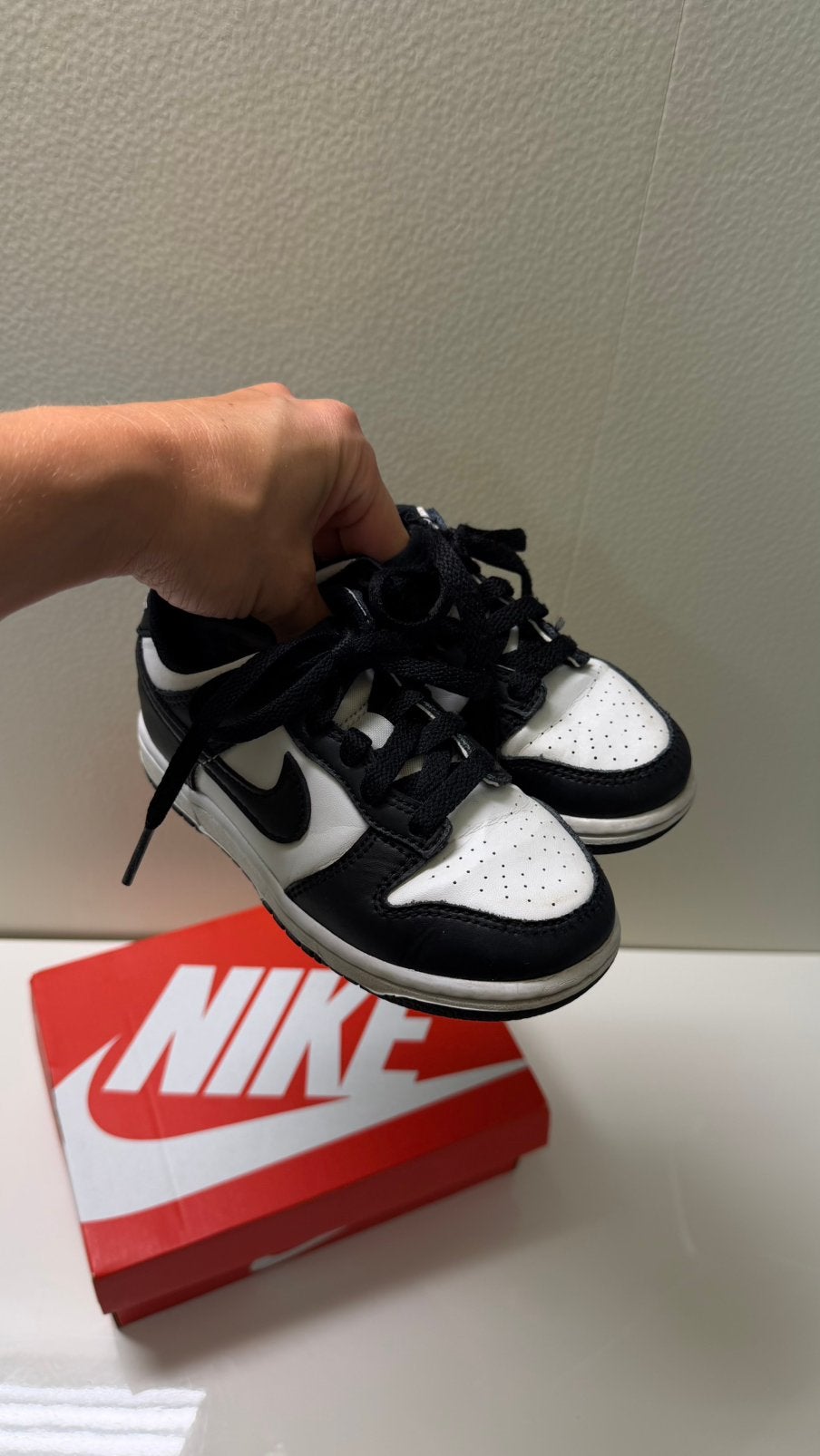 Nike Dunk Low (PS) "Panda" Sneakers (Maat 27.5), Ophalen of Verzenden, Zo goed als nieuw, Zwart, Sportschoenen