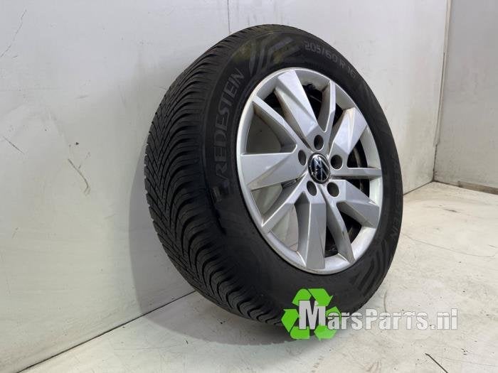 Velg + Band van een Volkswagen Caddy, Gebruikt, -, -, Ophalen of Verzenden