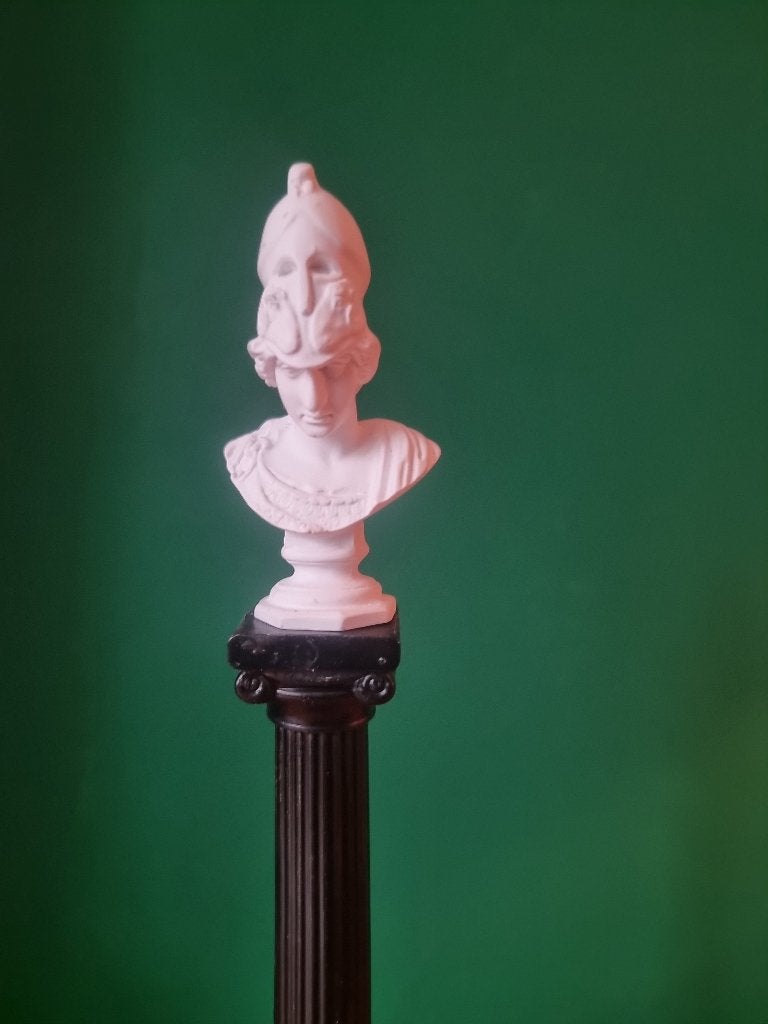 Buste van Griekse God Apollo op pilaar, Buste, Ophalen of Verzenden, 20 - 50 cm, Handgemaakt