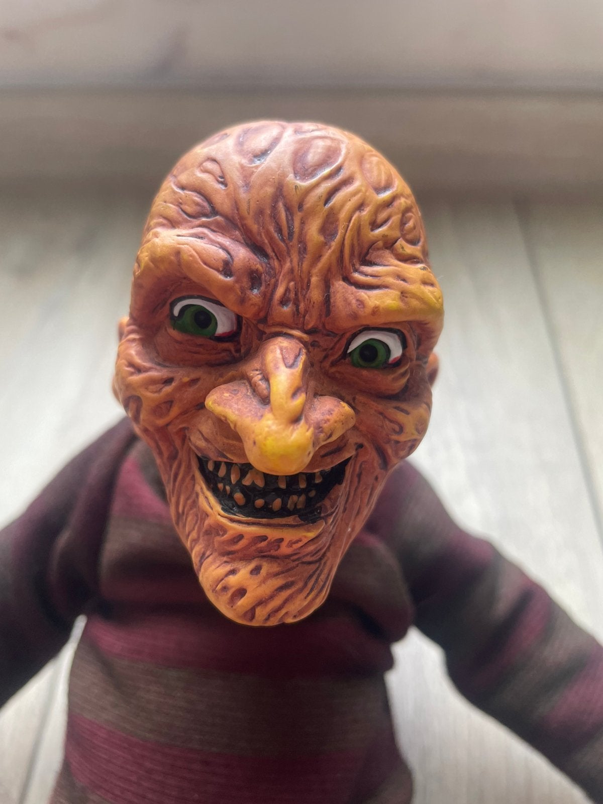 Freddy Krueger Mezco doll, Verzenden, Zo goed als nieuw