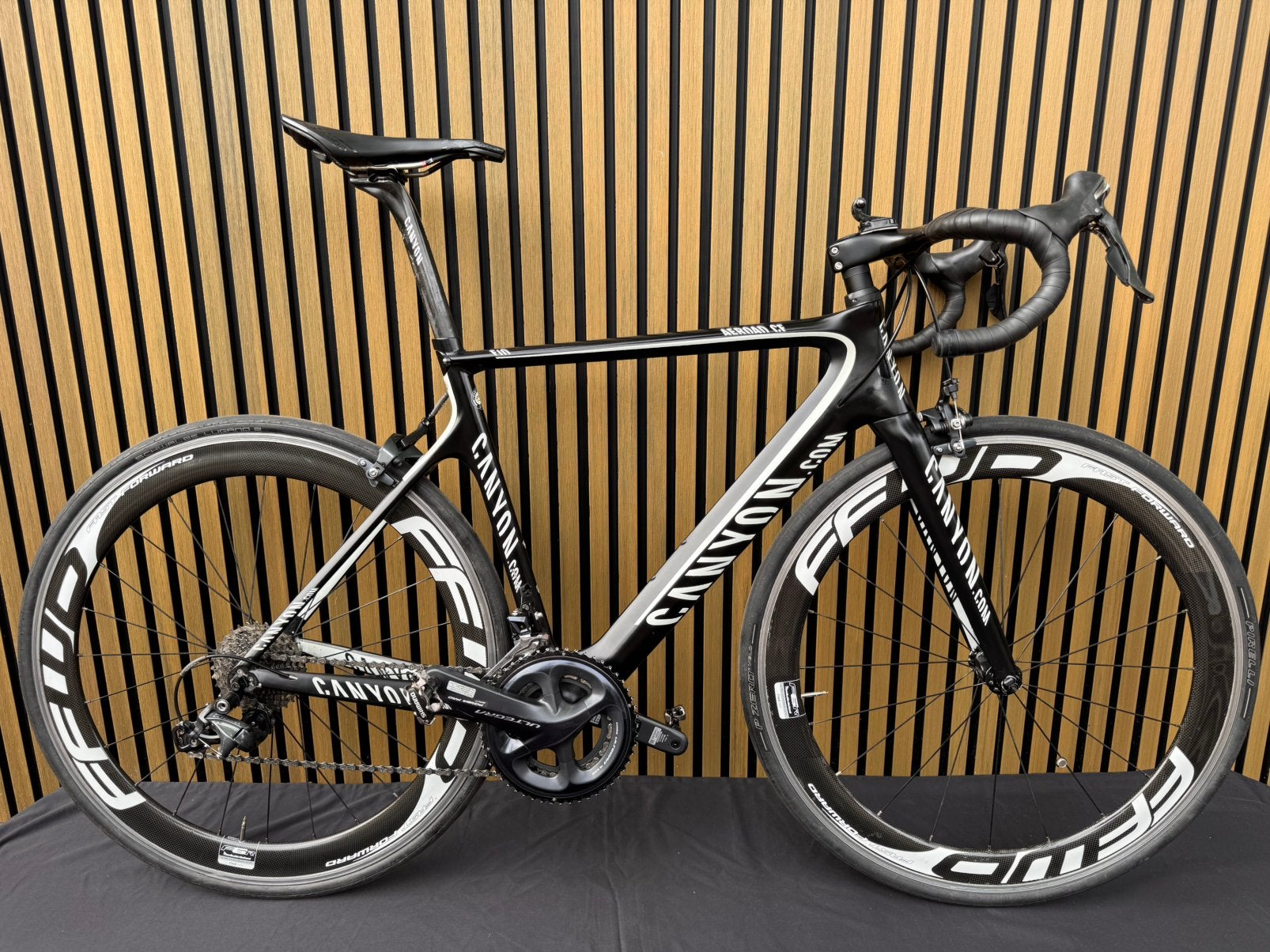 Canyon Aeroad CF Ultegra FFWD Carbon 56, Carbon, Zo goed als nieuw, Meer dan 20 versnellingen, 53 tot 57 cm