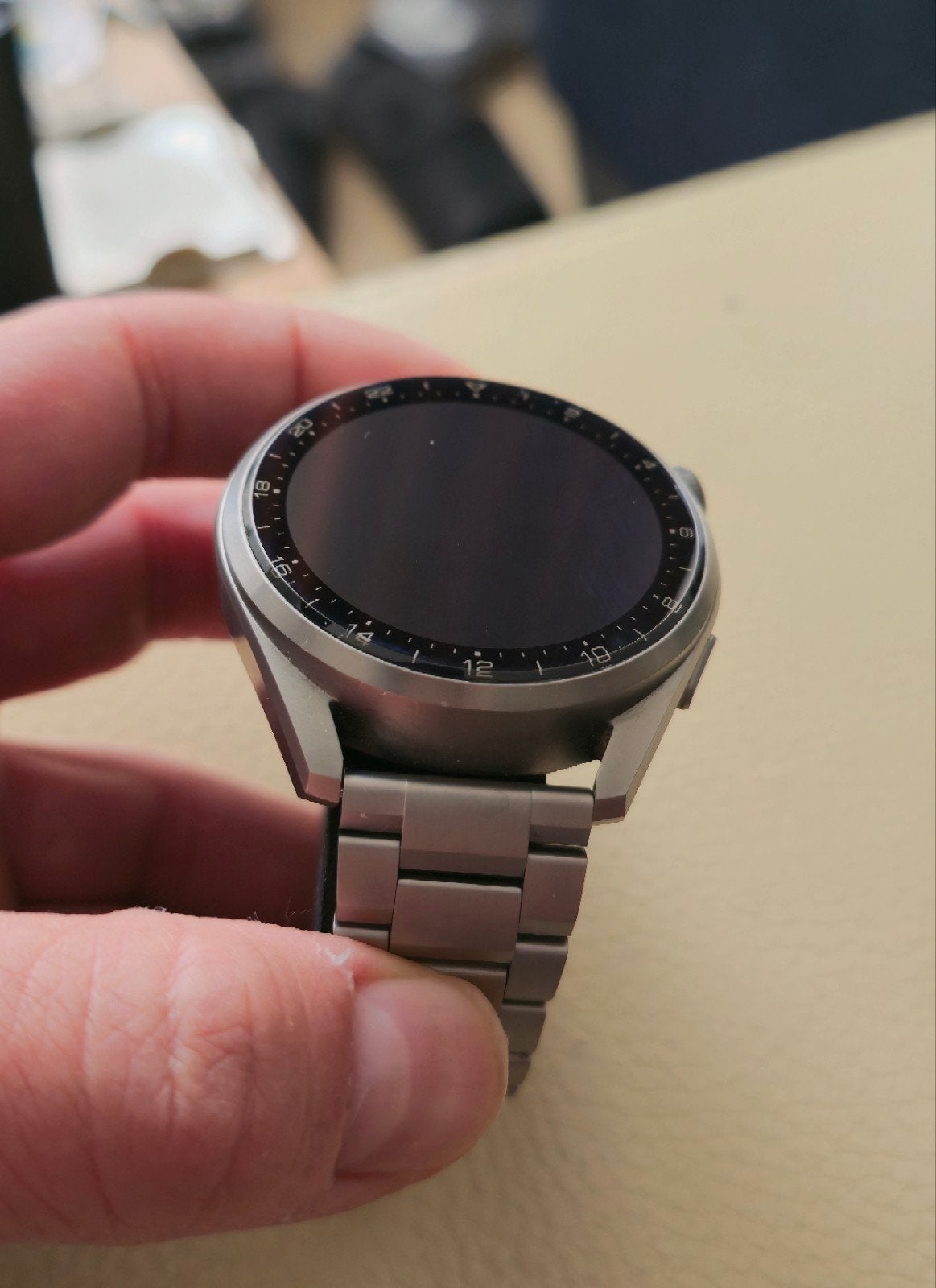 Huewai watch Gt 3 Pro Titanium

€ 200,-, Ophalen of Verzenden, Zo goed als nieuw, Grijs, Android