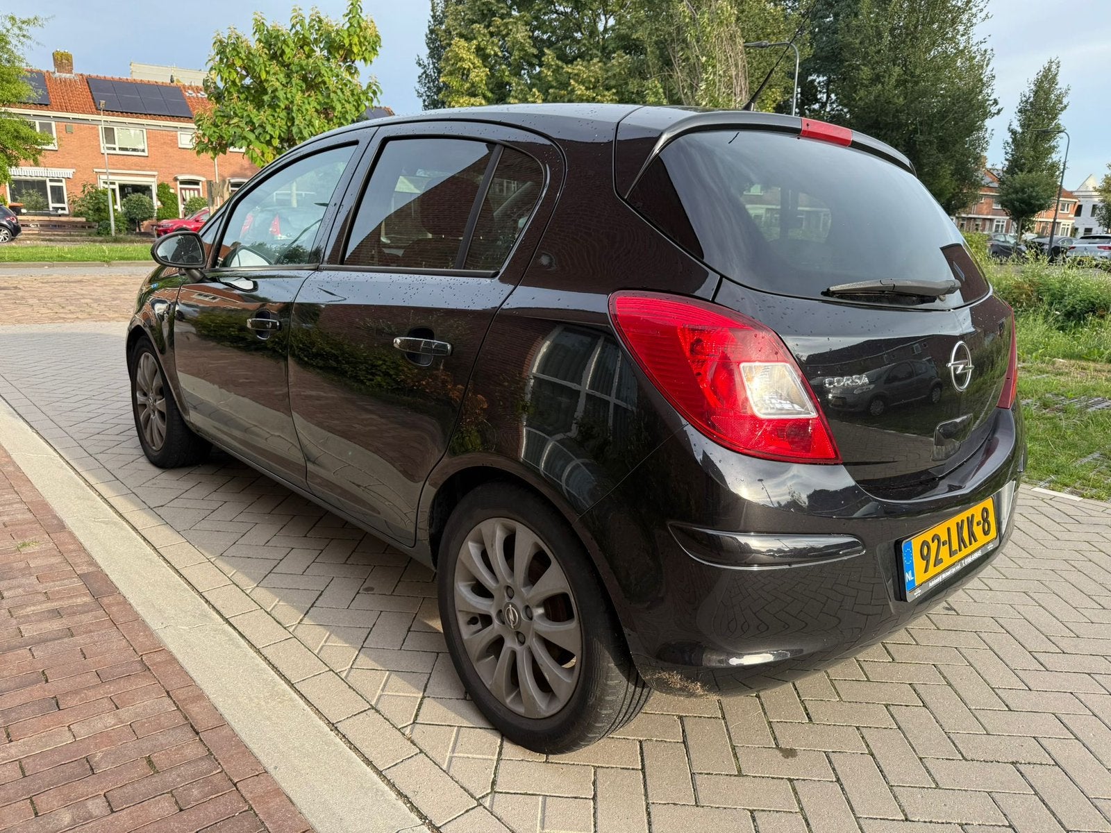 Opel Corsa 1.2 Twinport 85pk 5d 2010 Zwart, Auto's, Opel, Voorwielaandrijving, 4 cilinders, 1229 cc, Origineel Nederlands