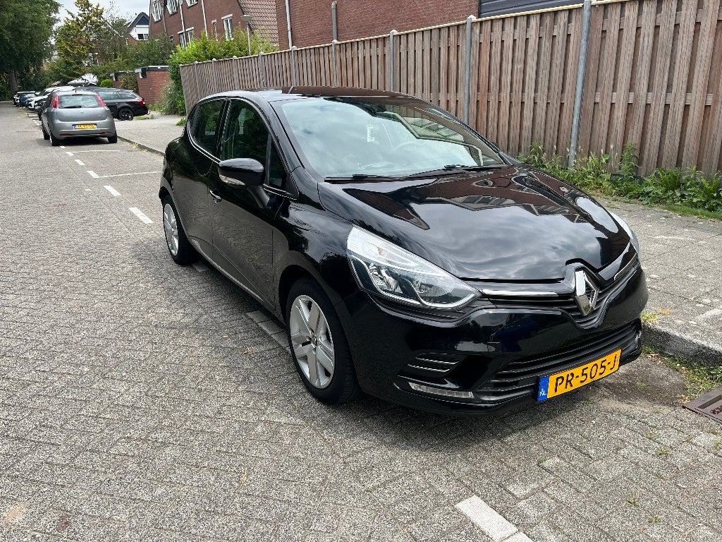 Renault Clio MOOIE TCe 90pk Eco2 S&S 2017 APK 09-02-2027, Auto's, Voorwielaandrijving, 898 cc, Stof, Origineel Nederlands