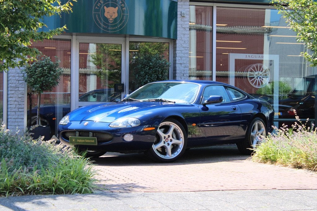 Jaguar XKR 4.0 V8 Coupé, Auto's, Jaguar, Achterwielaandrijving, Gebruikt, 8 cilinders, 4 stoelen